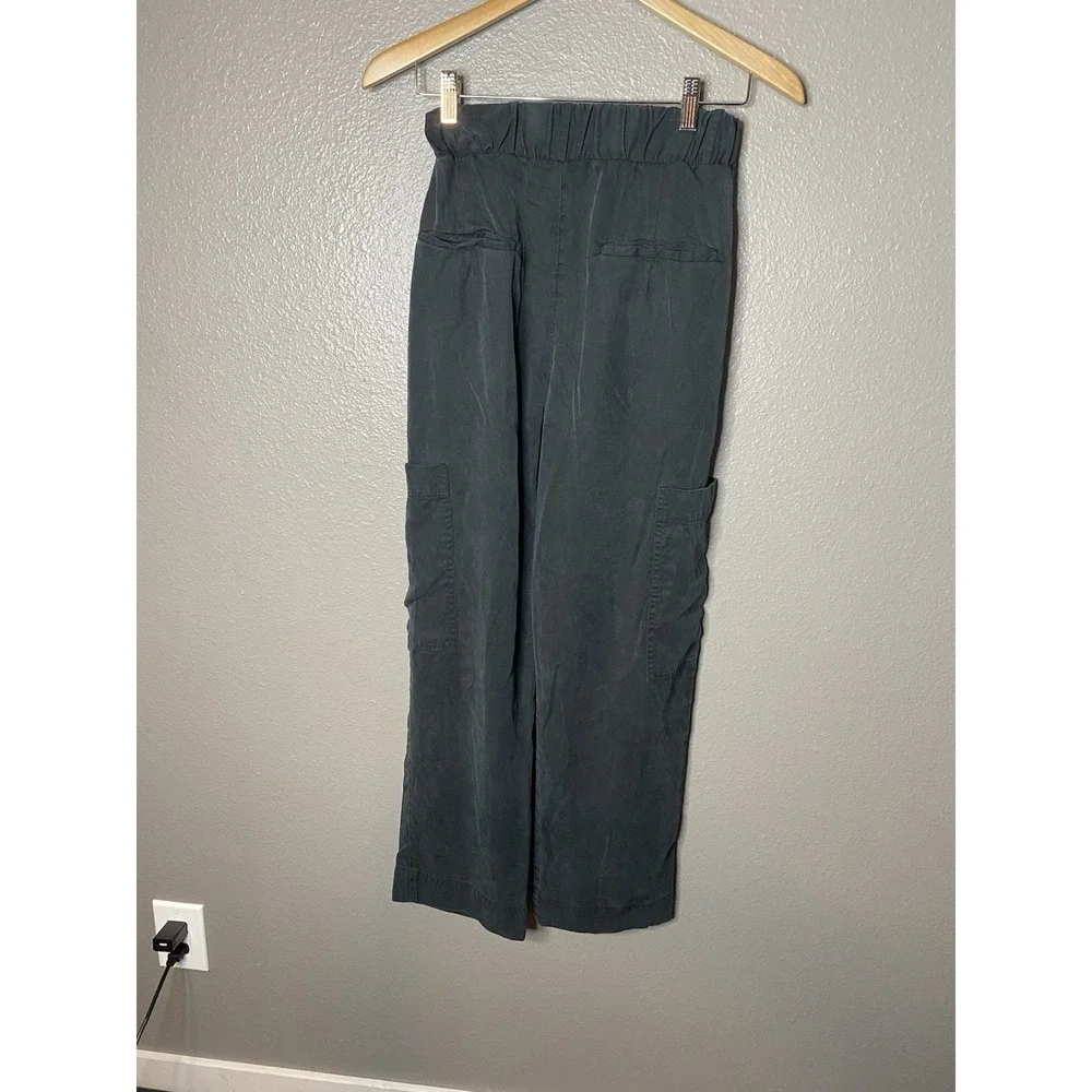 Reformation l Black Tencel Cargo Pants Size 4 - Picture 2 of 5